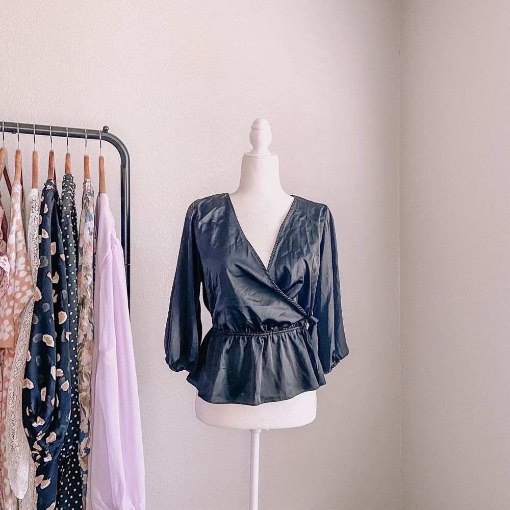 Medium | Faux Wrap Peplum Top